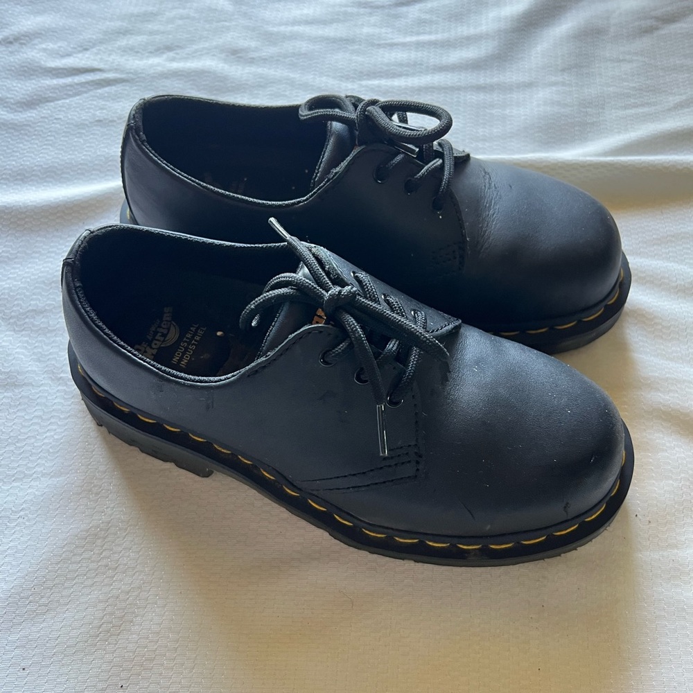 Dr.‎ Martens  "These are steel toed womens Sz 6